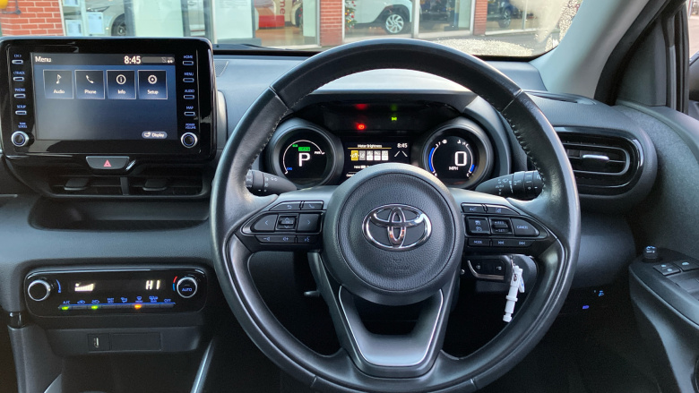 Toyota Yaris 1.5 Hybrid Design 5dr CVT Hybrid Hatchback